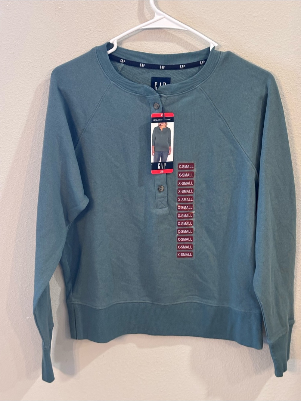 GAP Women’s Crewneck Henley Sweatshirt, XS, Sagebrush green, NWT